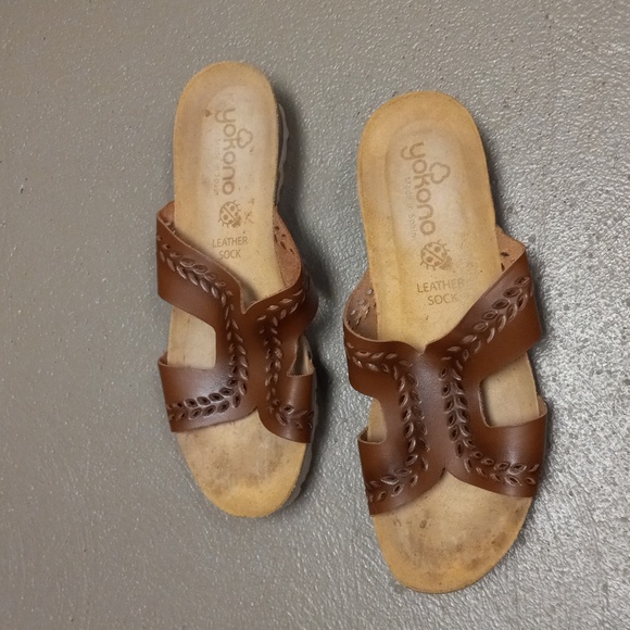 Yokono brown leather sock slides - Picture 3 of 10